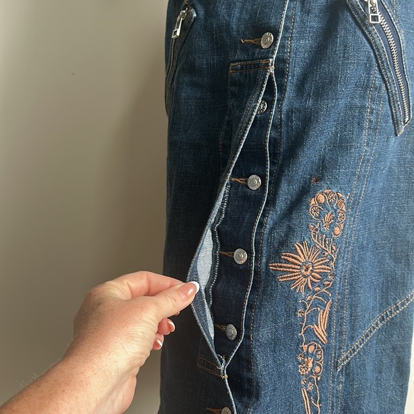 Y2K 90’s Grunge Women’s Floral Embroidered Modest Denim Button Up Midi Skirt 28” - Picture 3 of 10